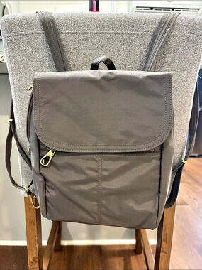 TRAVELON Anti-Theft Classic Backpack Gray Pink interior